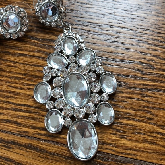 Vintage Crystal Chandelier Drop Costume Earrings - Picture 1 of 4